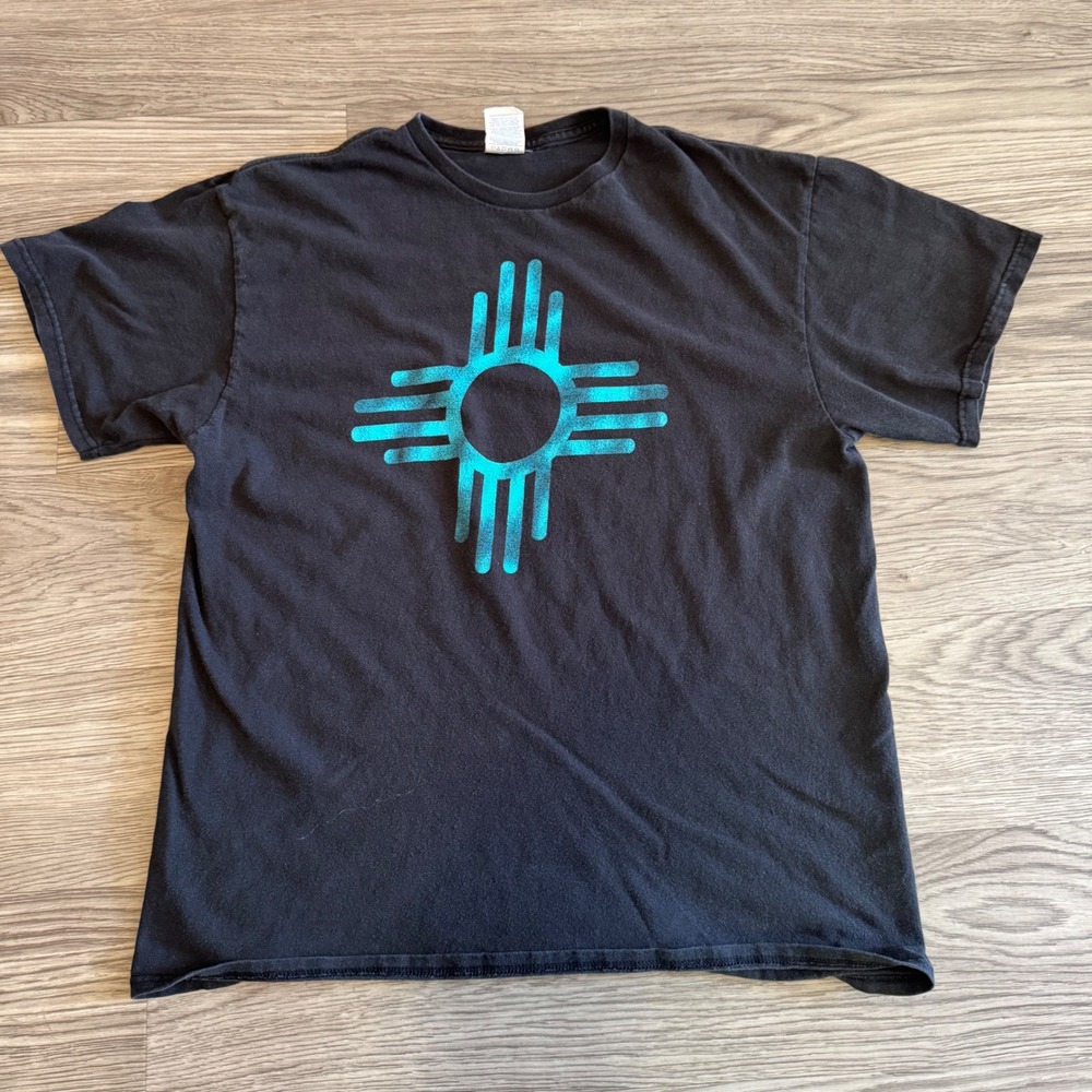 Vintage Y2K Delta Pro Weight Zia Sun Symbol Graphic T-Shirt Black Large